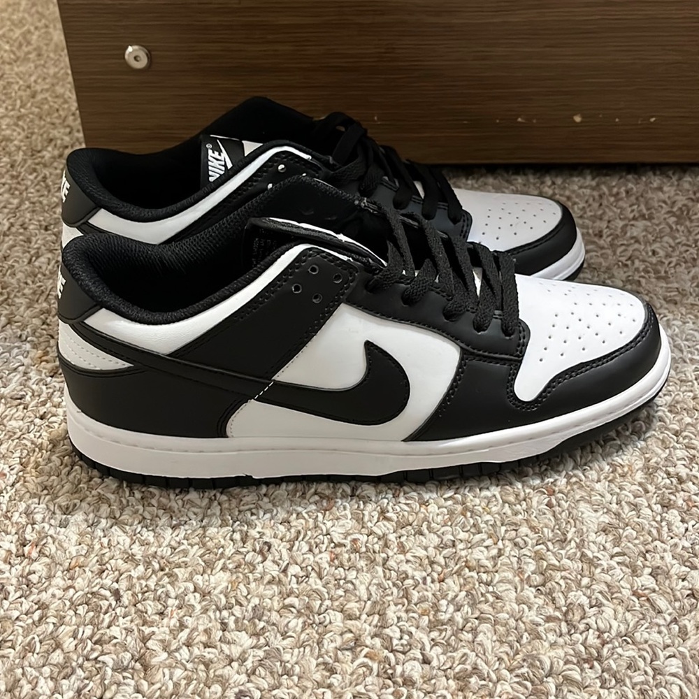 Panda low top dunks